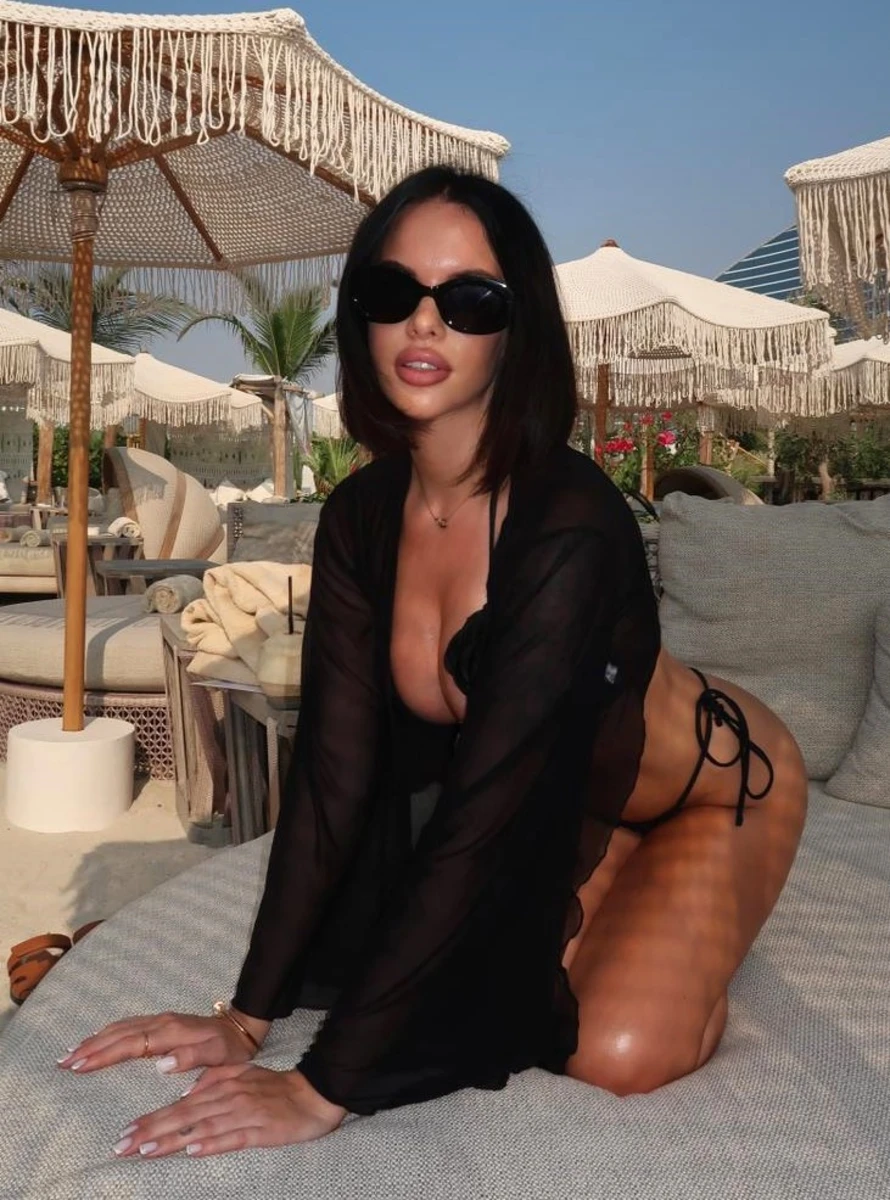 Ketrin escort in Milan