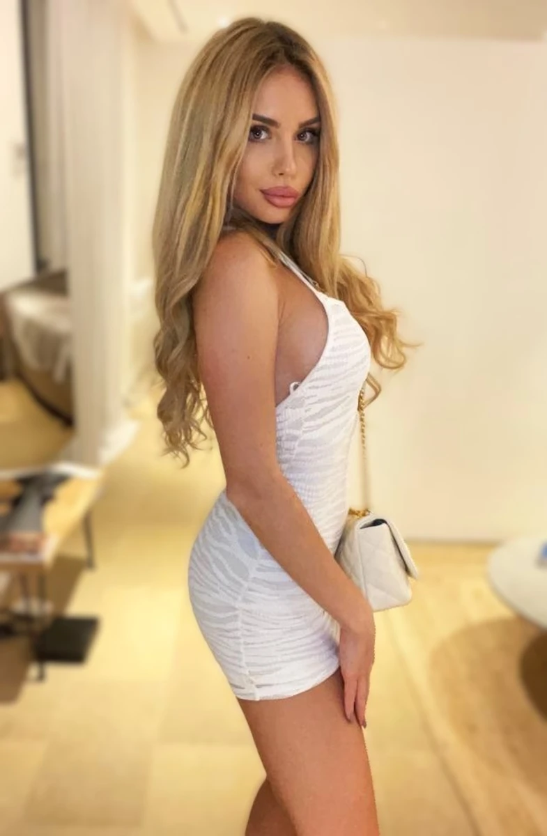 Kinga escort in Milan
