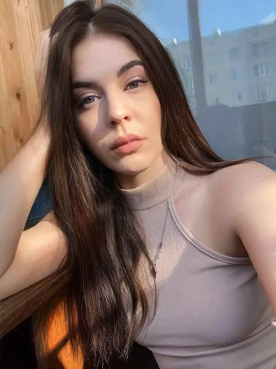 Kira escort in Rome