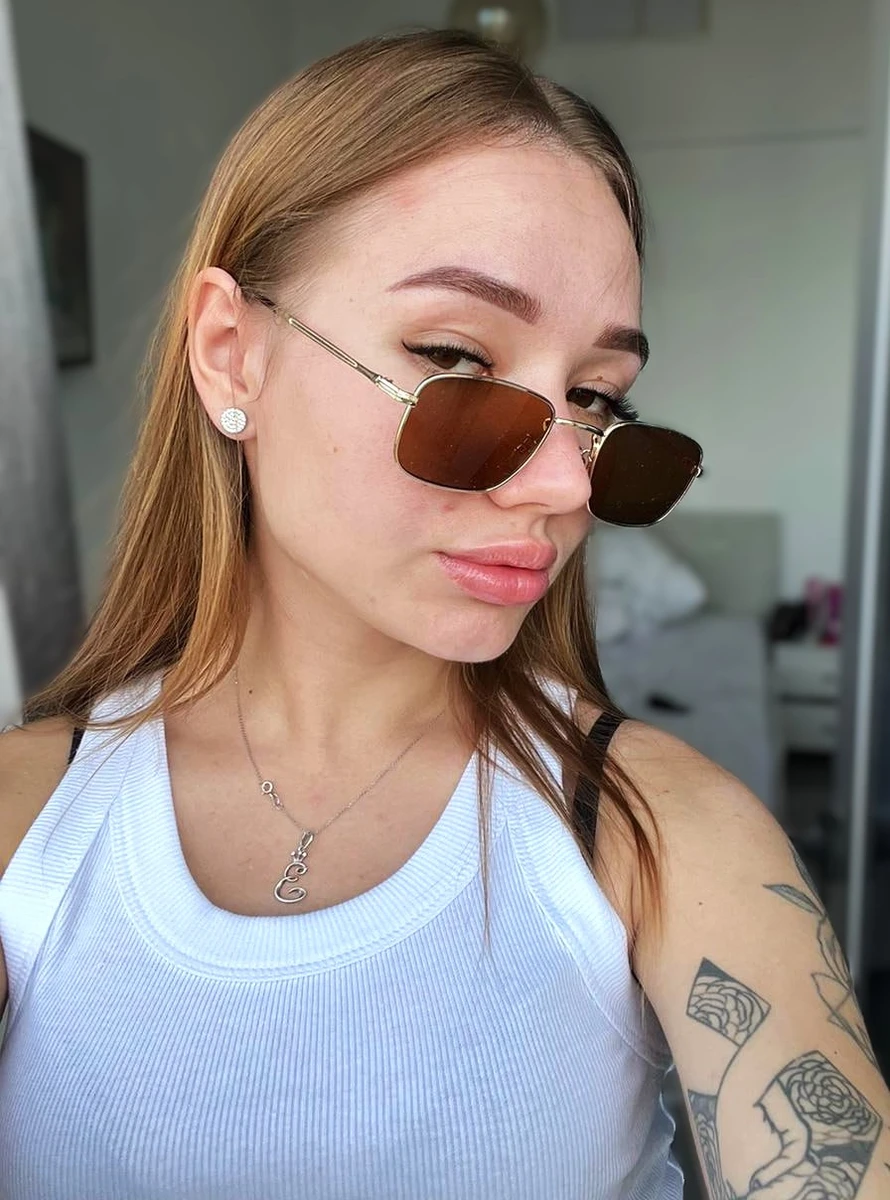 Kleo escort in Milan
