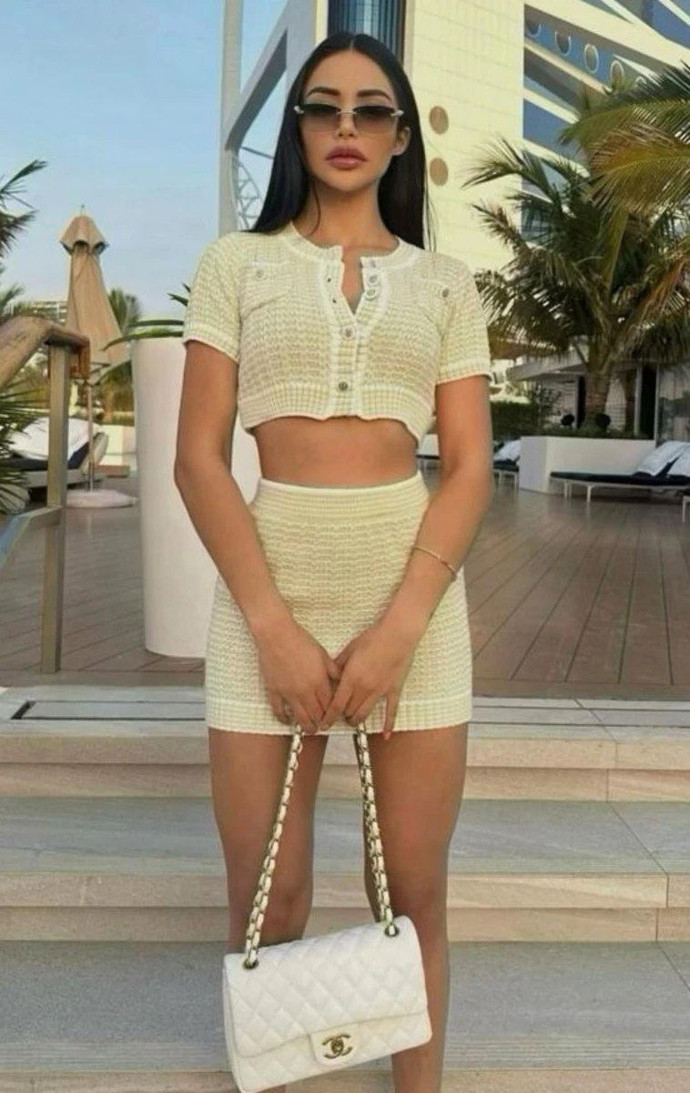 Kloe escort in Milan