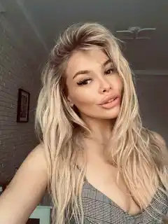 Kornelia escort in Rome