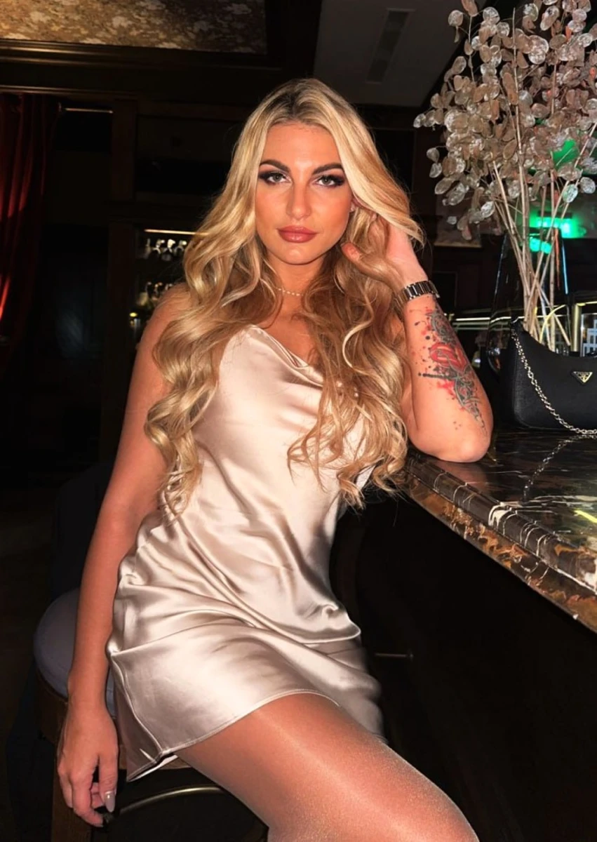 Kristina escort in Rome