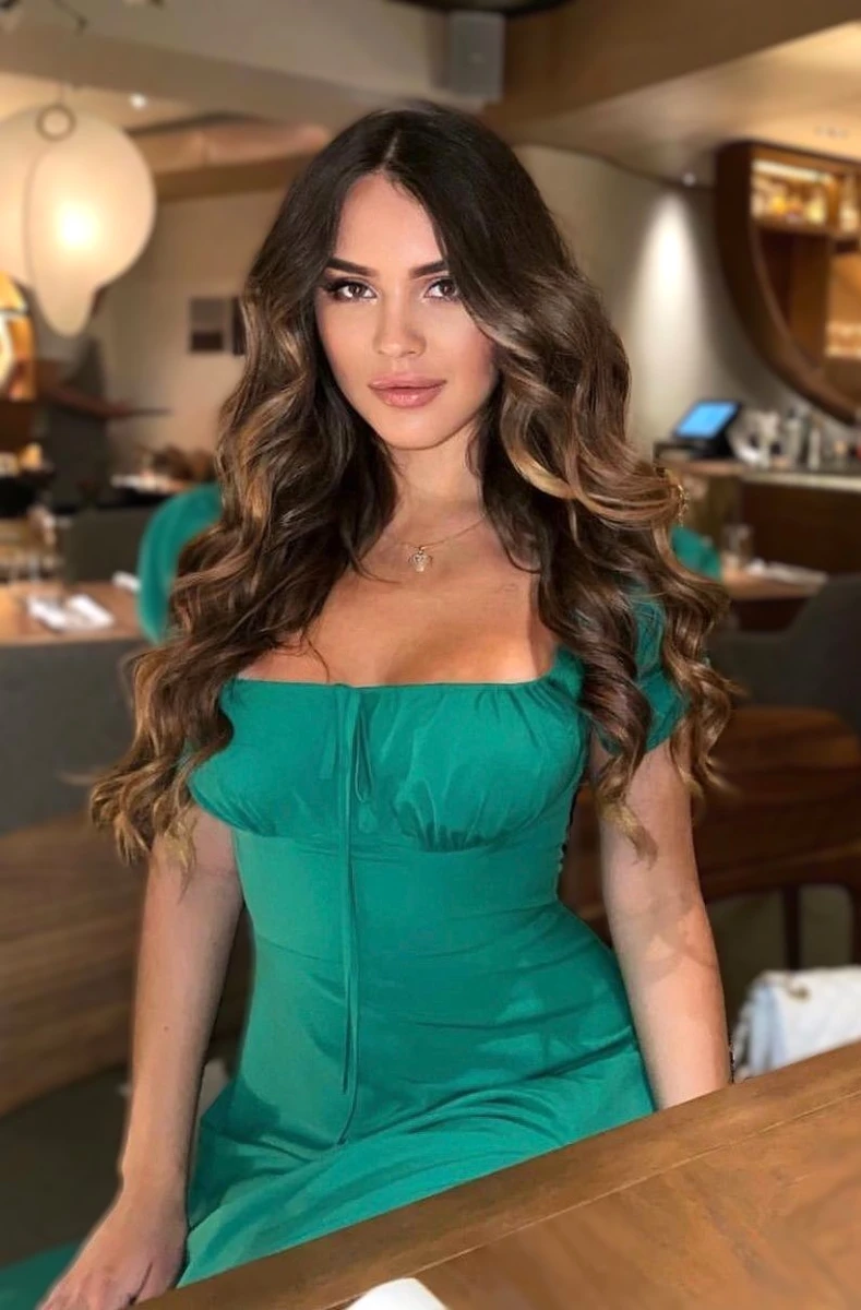Ksenya escort in Milan