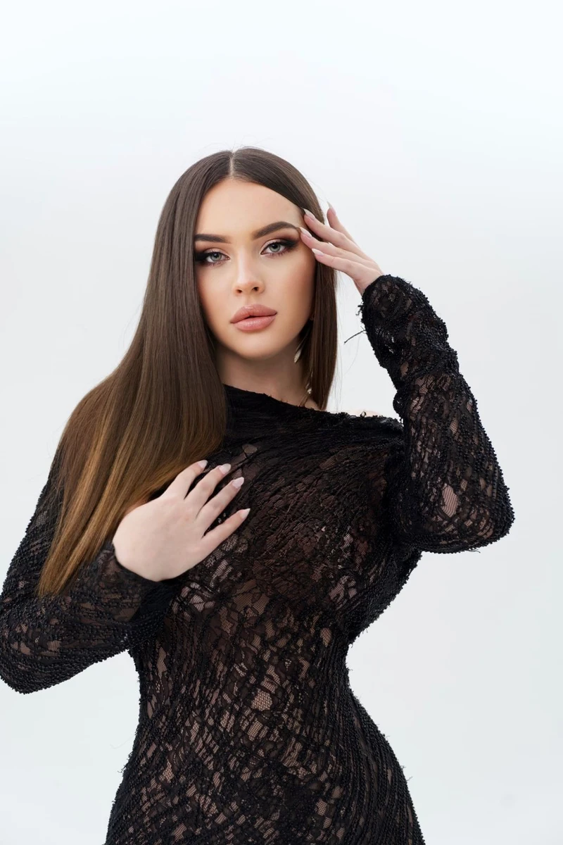 Ksenya escort in Milan