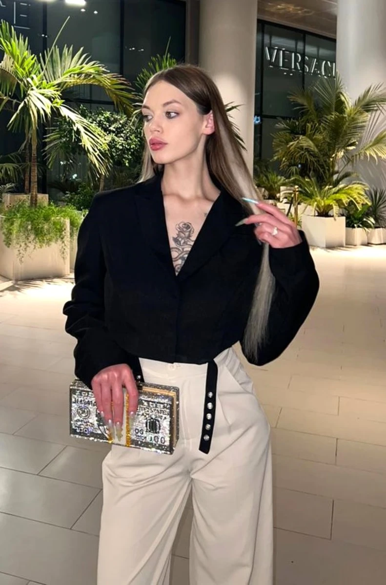 Lakshmi escort in Milan
