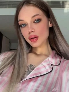 Lakshmi escort in Milan