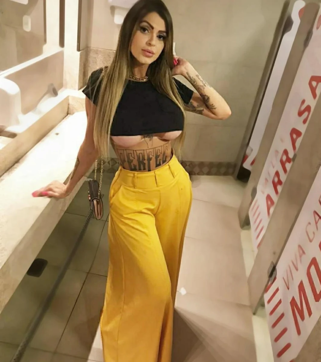 Leona escort in Rome