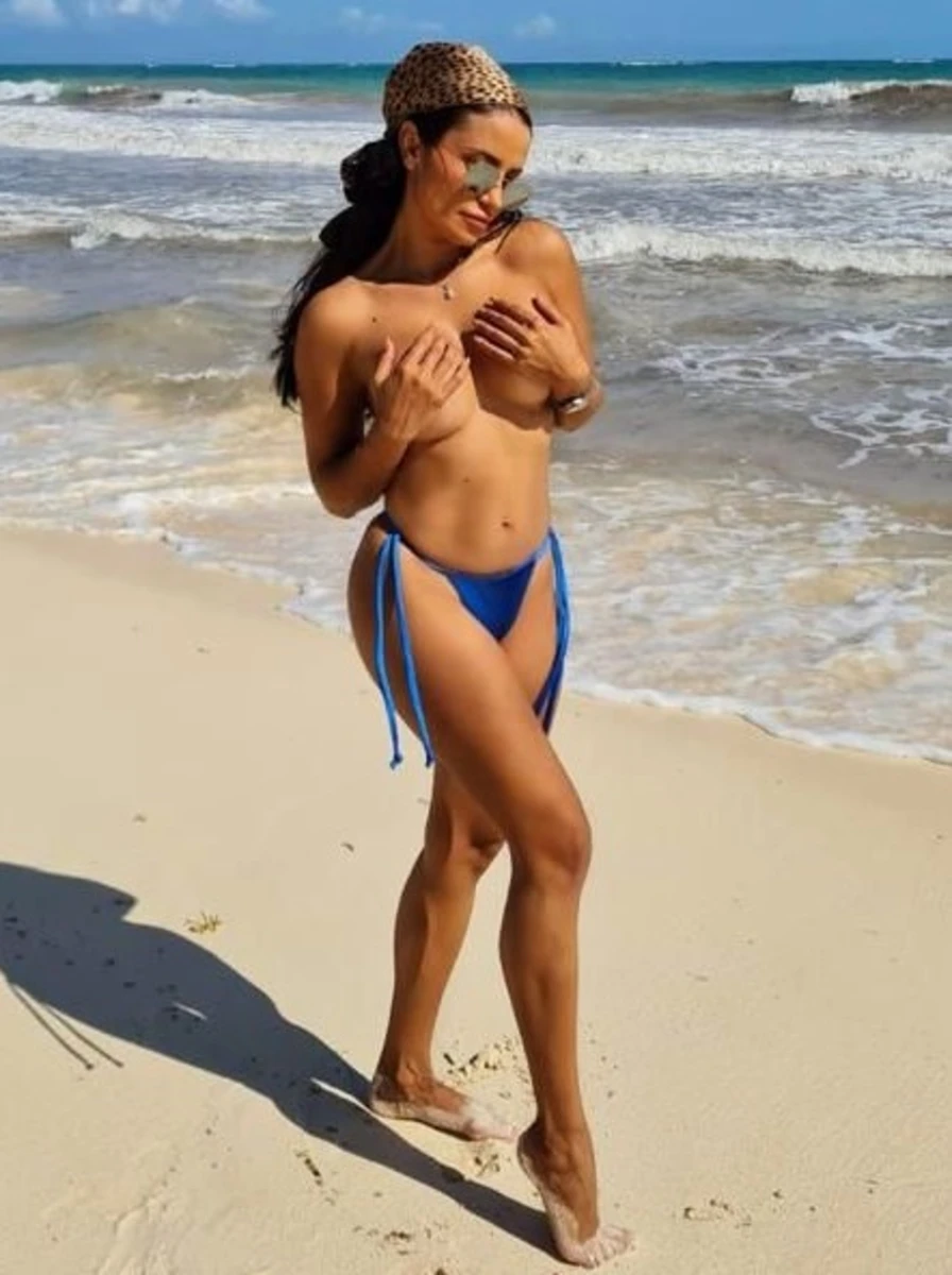 Leyla escort in Milan