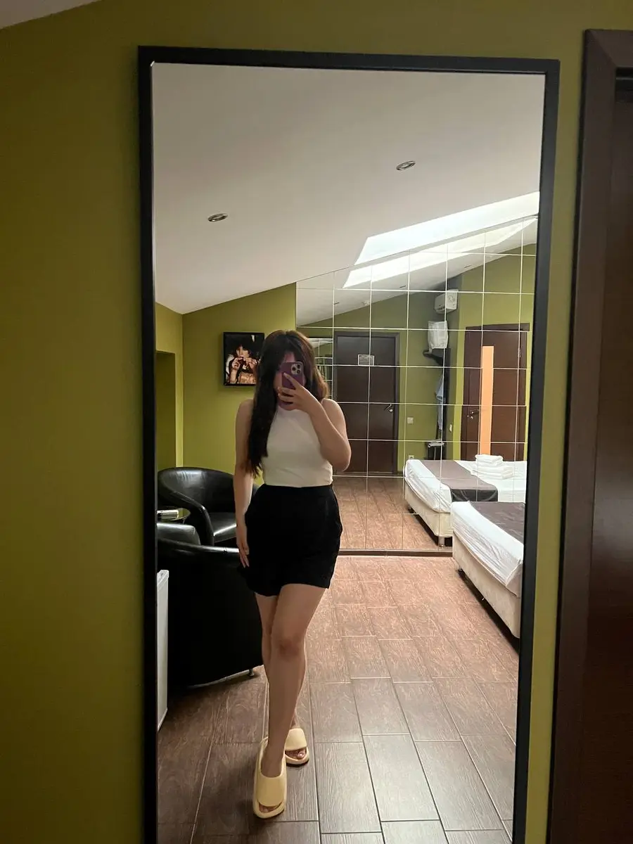 Leyla escort in Rome