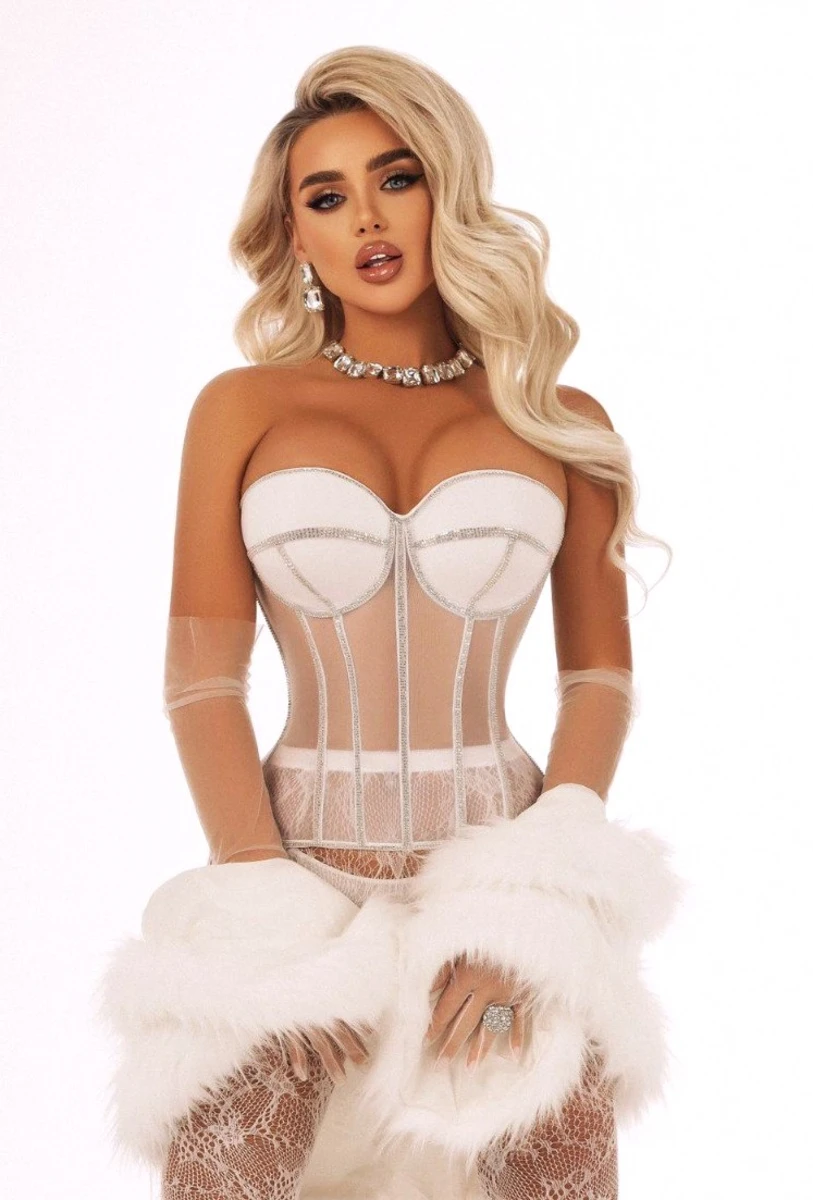 Liana escort in Milan