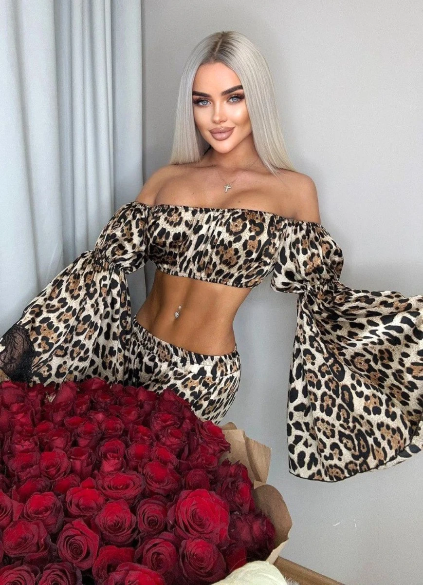 Liana escort in Milan