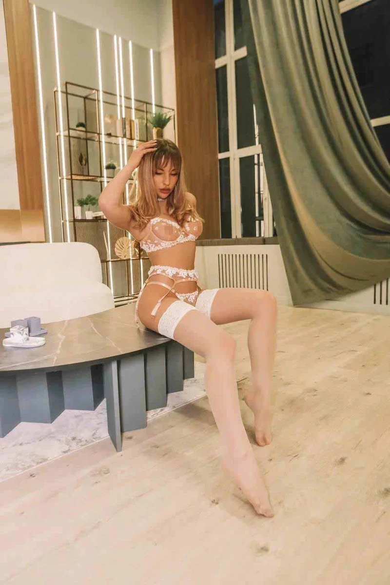 Lika escort in Rome