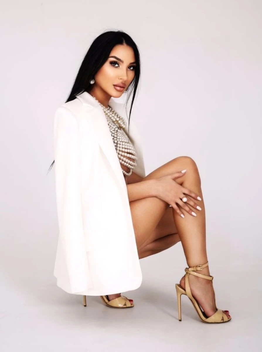 Lila escort in Rome