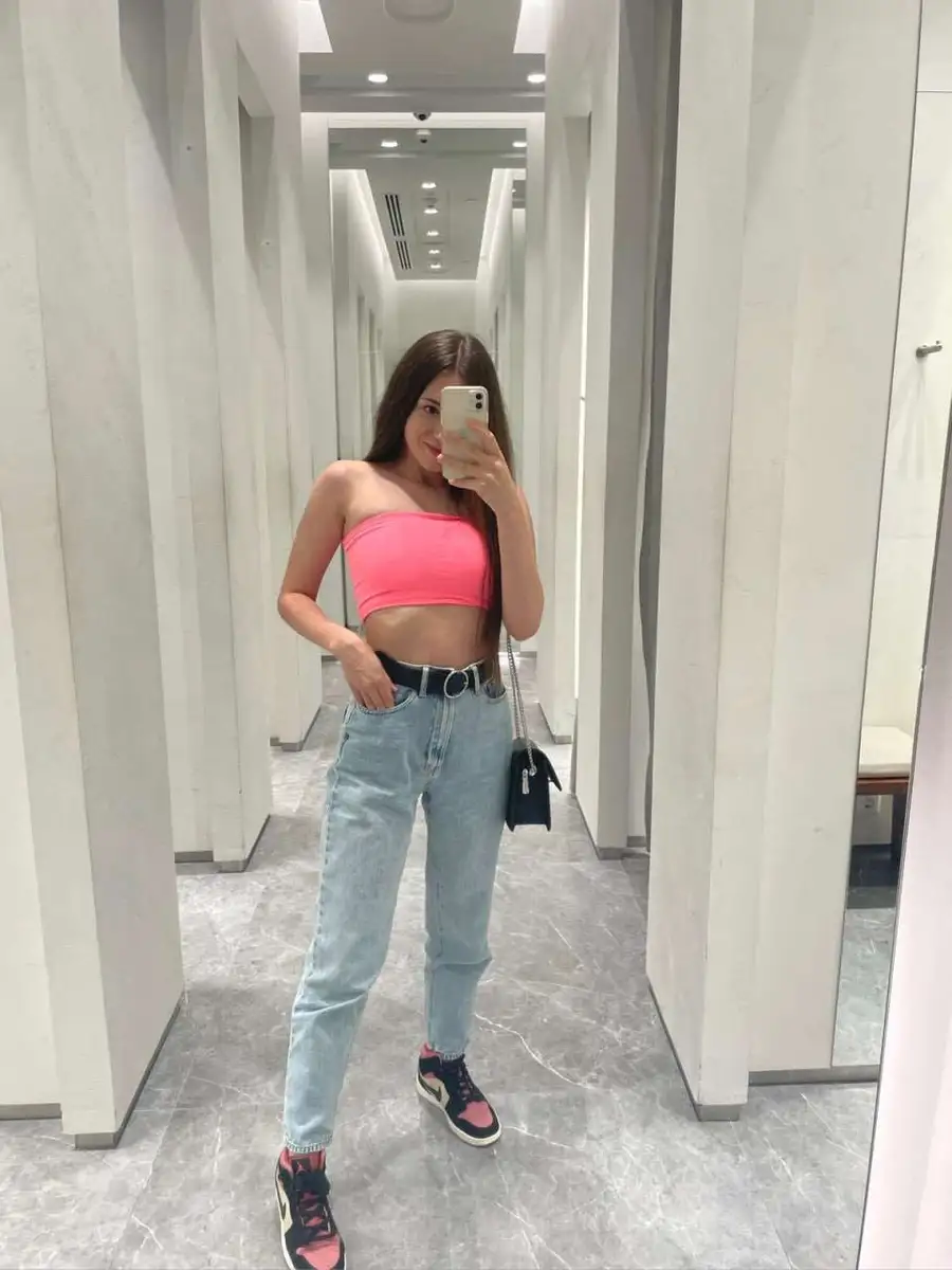 Lily escort in Rome