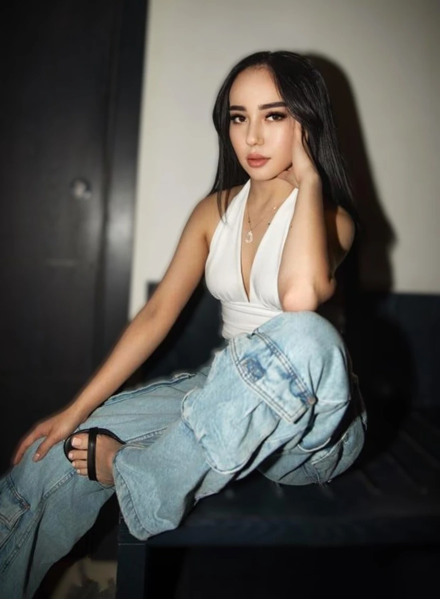 Malika escort in Milan
