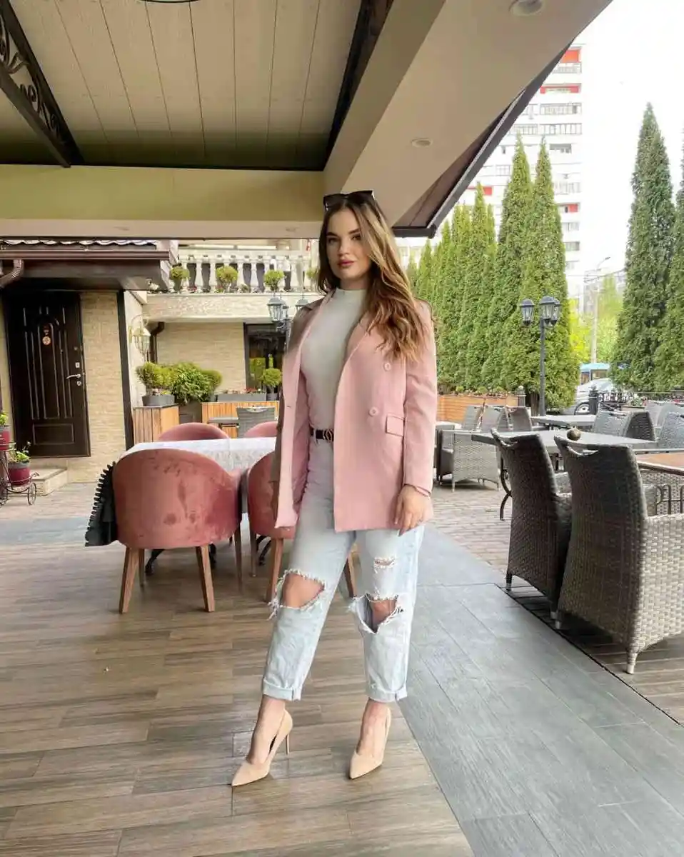 Malika escort in Rome