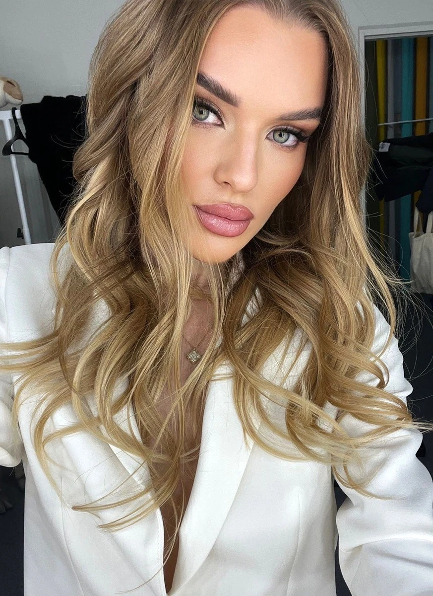 Maria escort in Milan