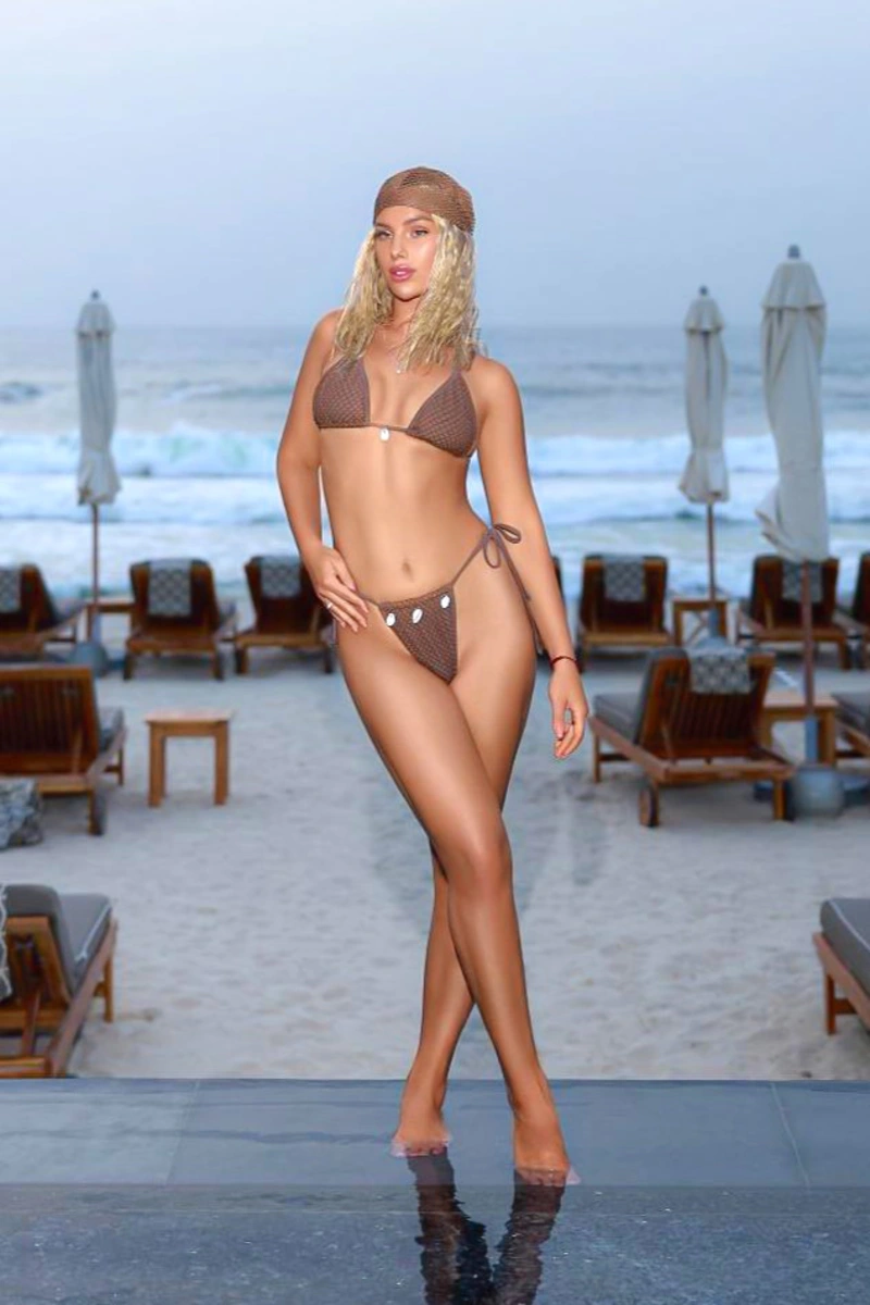 Maria escort in Milan