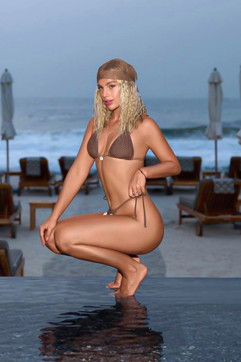 Maria escort in Milan