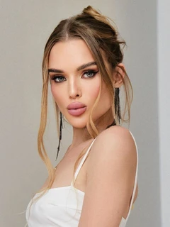 Maria escort in Milan