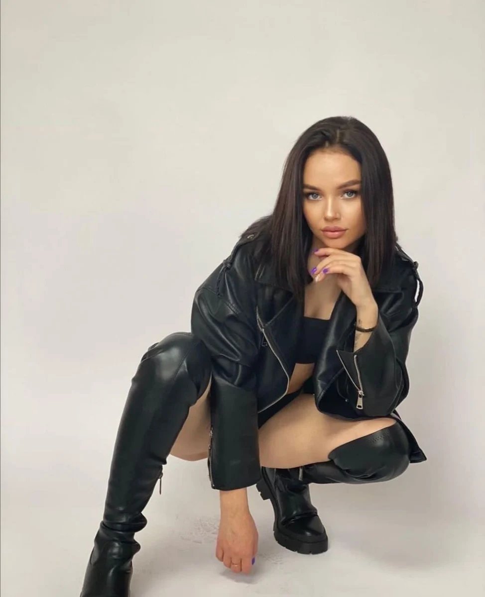 Mariya escort in Rome
