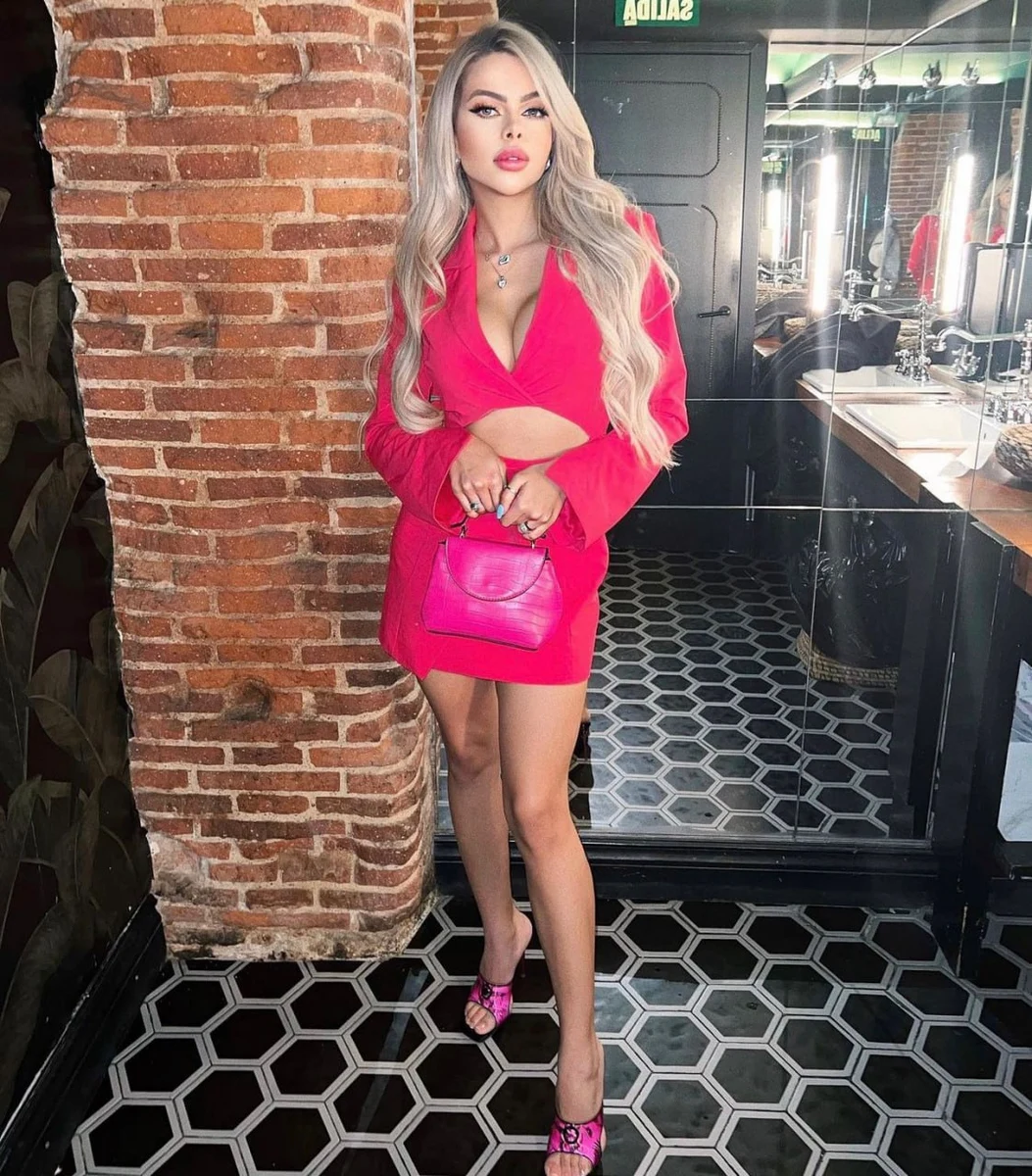 Martina escort in Rome