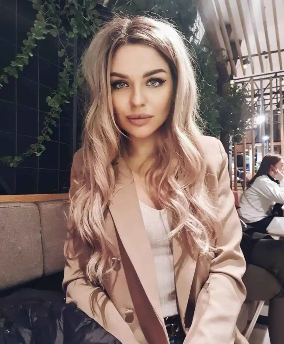 Masha escort in Rome