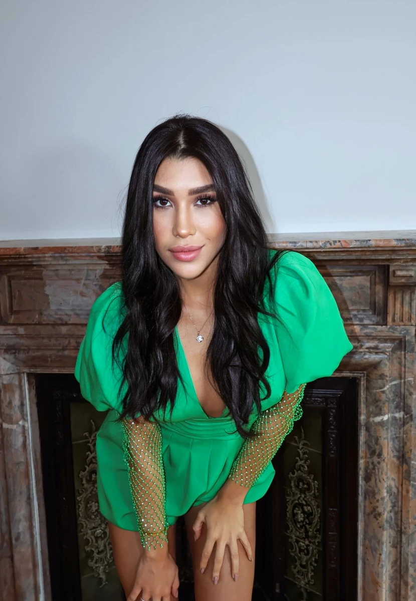 Mel escort in Milan