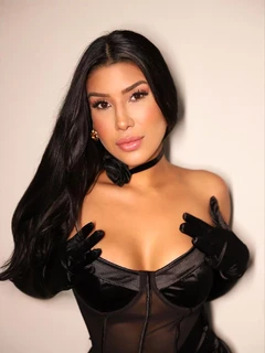 Mel escort in Milan