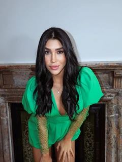 Mel escort in Milan
