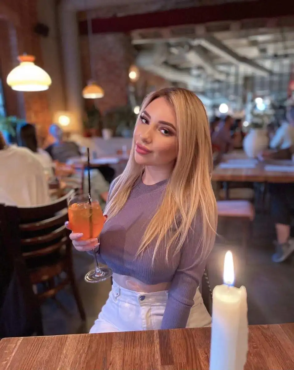 Mika escort in Rome