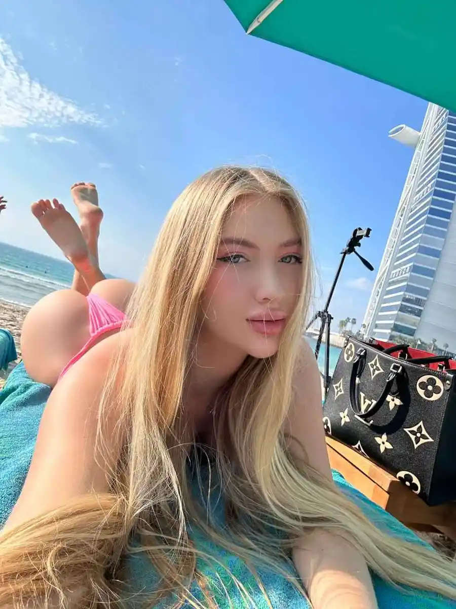Mila escort in Rome