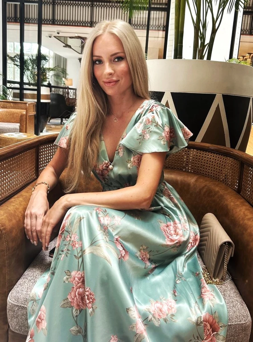 Mira escort in Milan