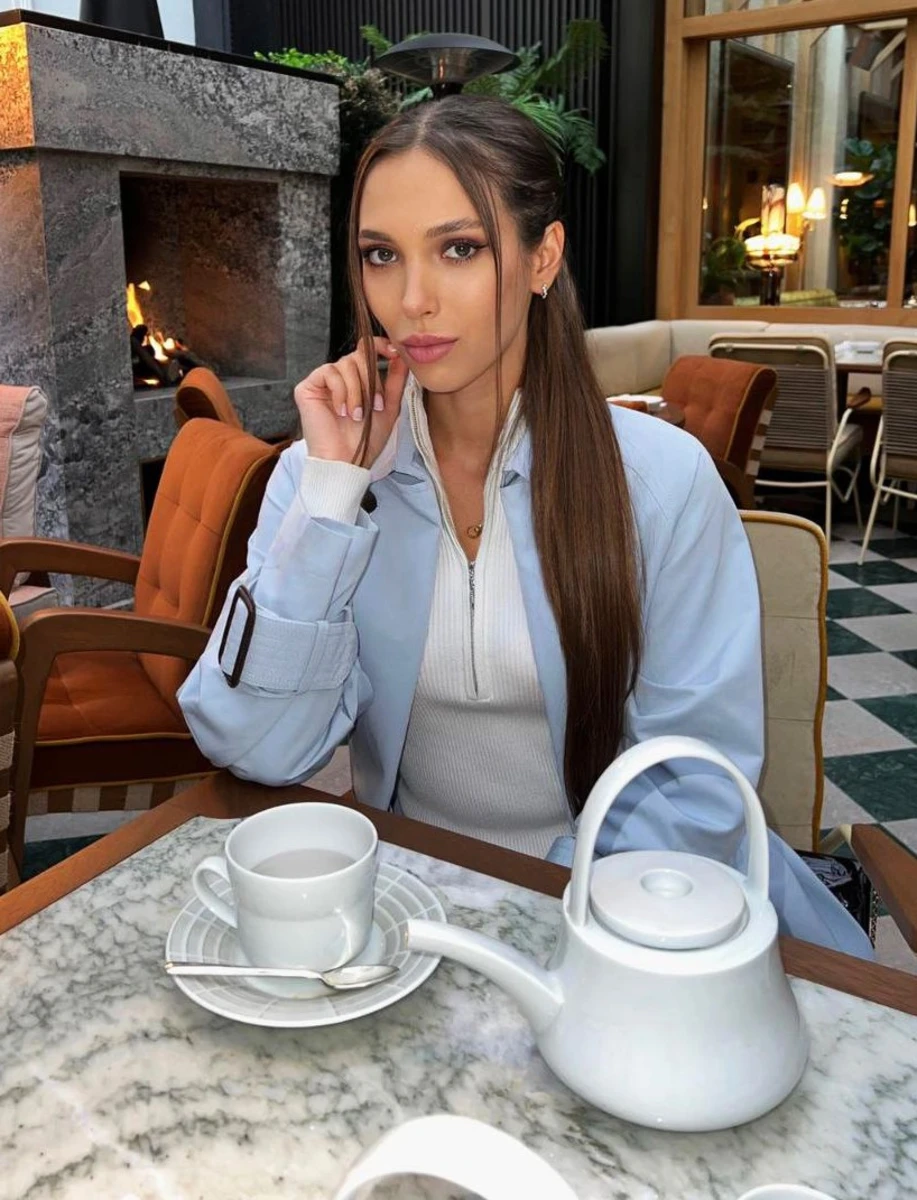 Nicole escort in Milan