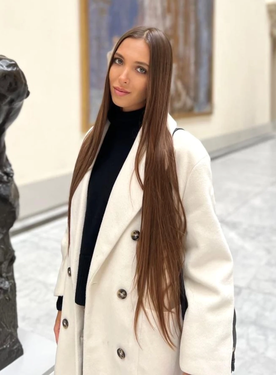 Nicole escort in Milan