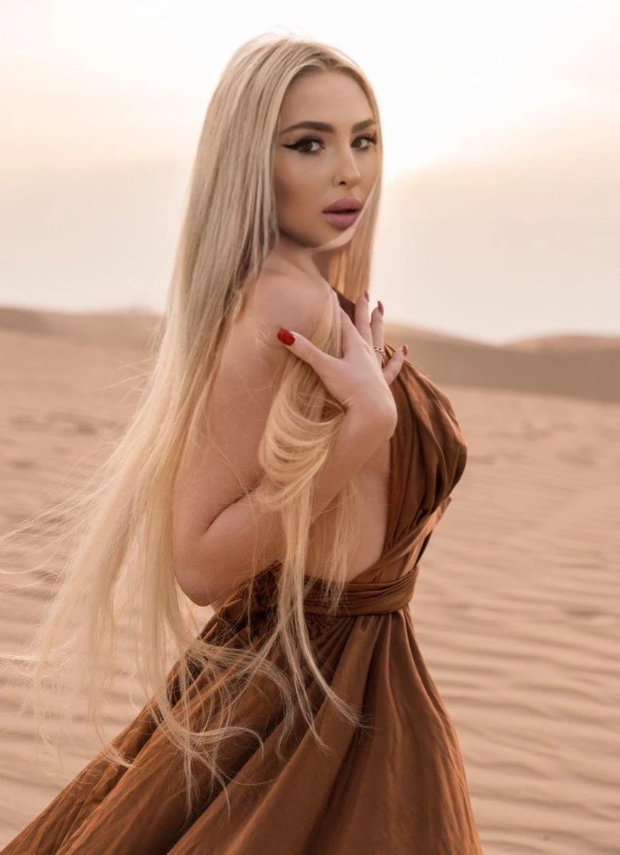 Nicole escort in Milan