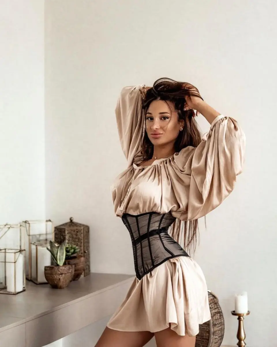 Nika escort in Rome