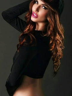 Ninnel escort in Milan