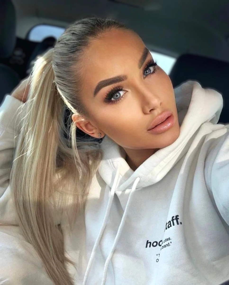 Norina escort in Milan