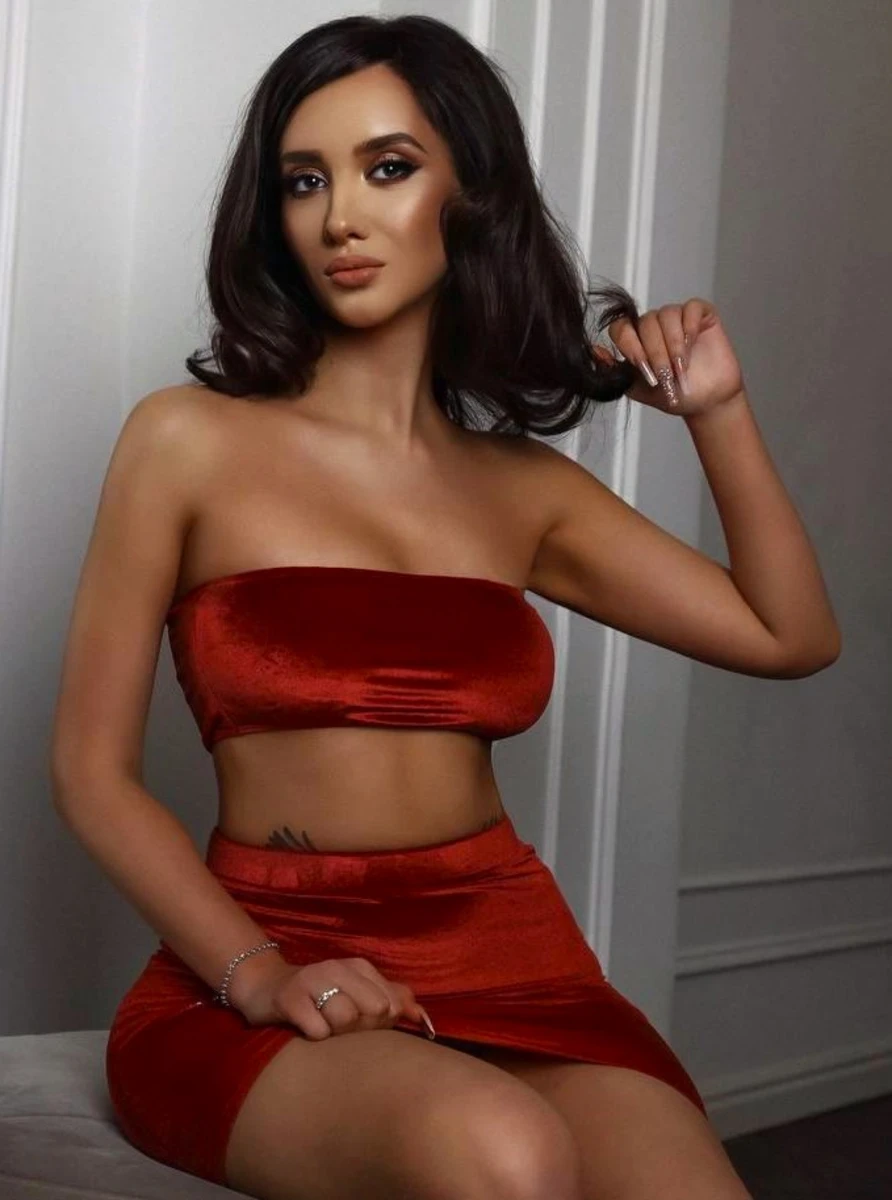 Oksy escort in Rome