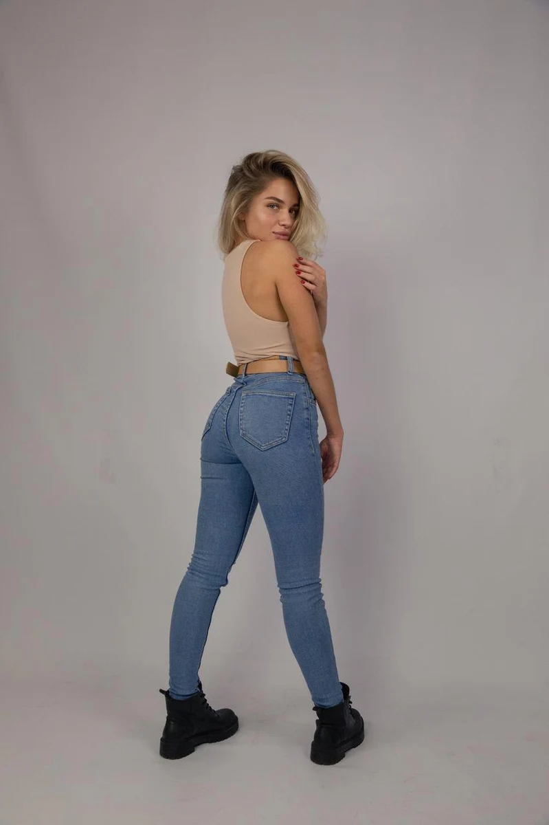 Olivia escort in Rome