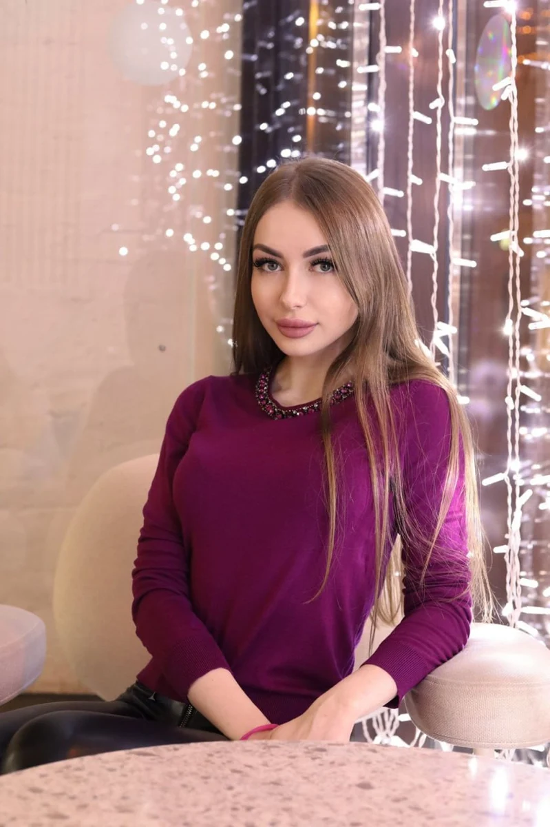 Polina escort in Rome