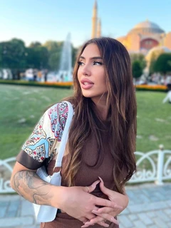 Ro escort in Rome
