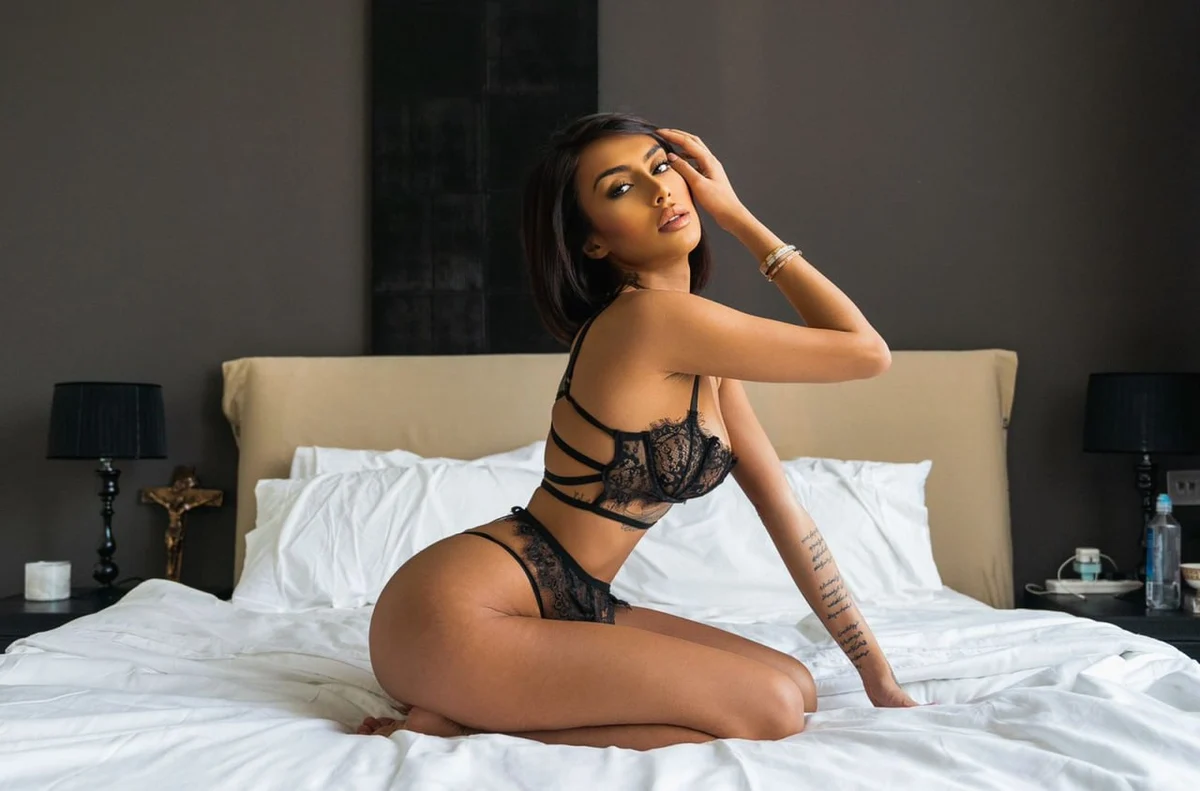 Rosa  escort in Rome