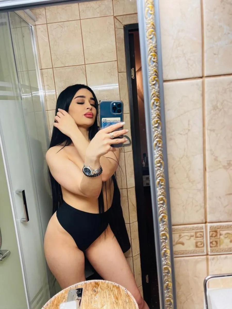 Samira escort in Rome