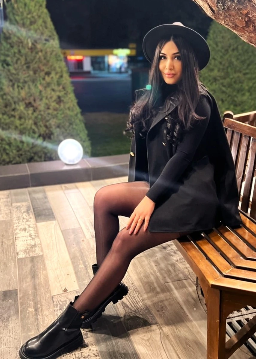 Sara escort in Rome