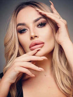 Sasha escort in Milan