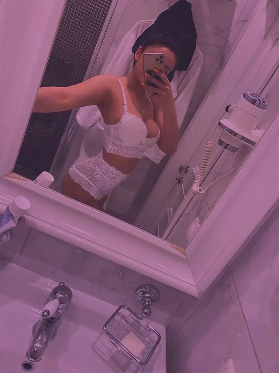 Sima escort in Rome