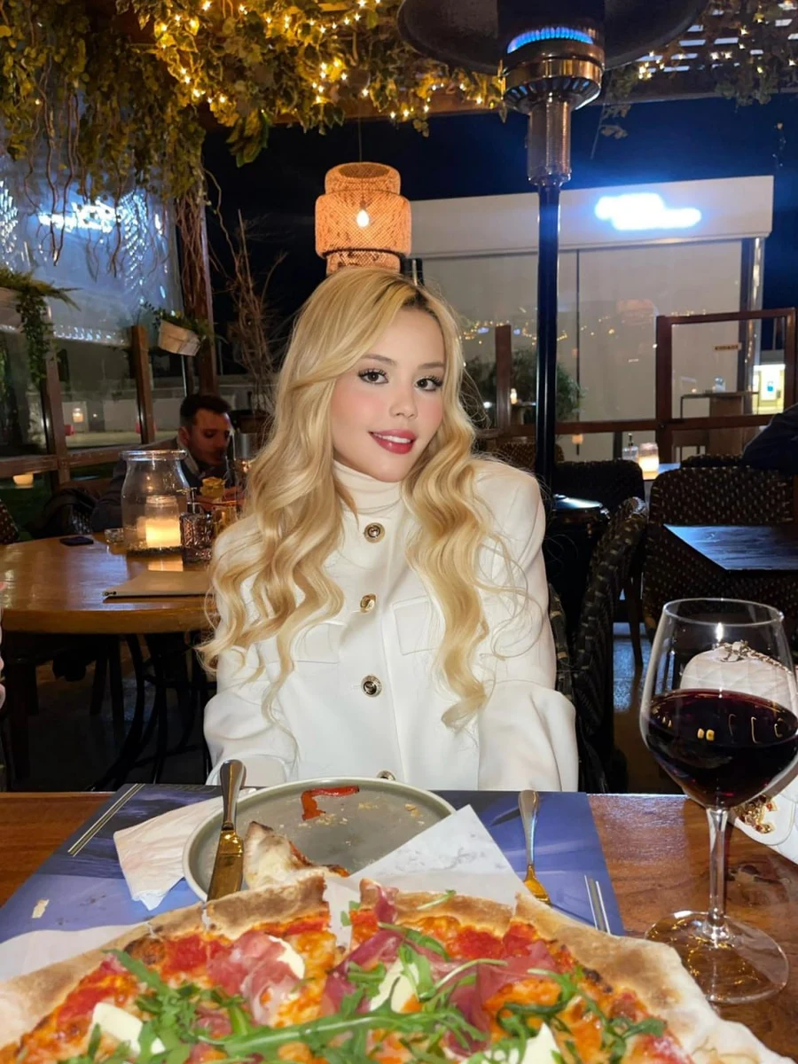 Sophia escort in Rome